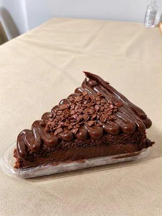 Fatia de bolo Fatia Chocolatuda